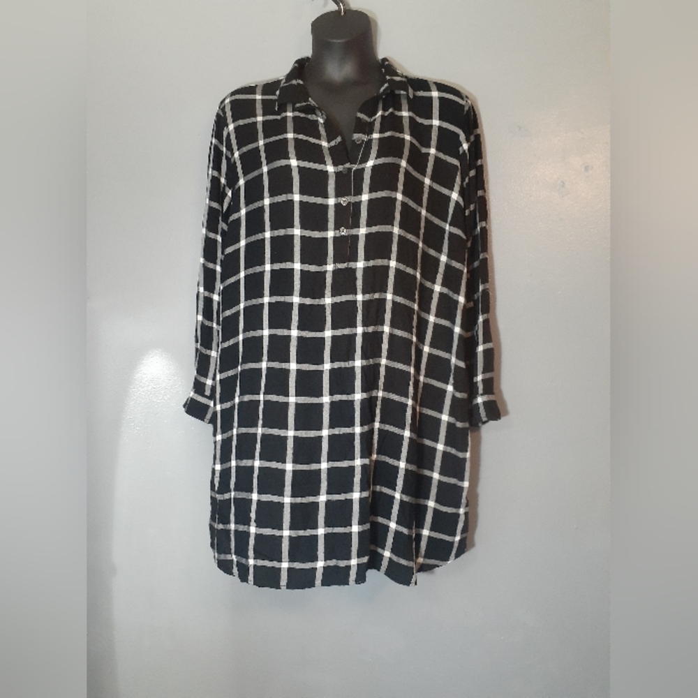 Old Navy Black and White Plaid Shirt Dress